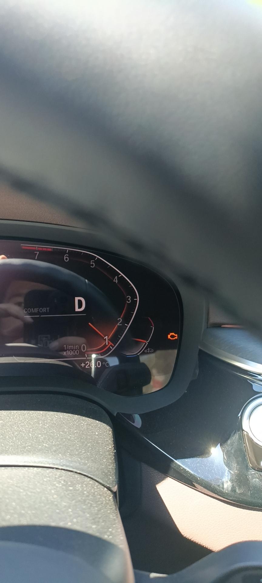宝马5系 今天突然出现的故障 有大佬能给解答一下么