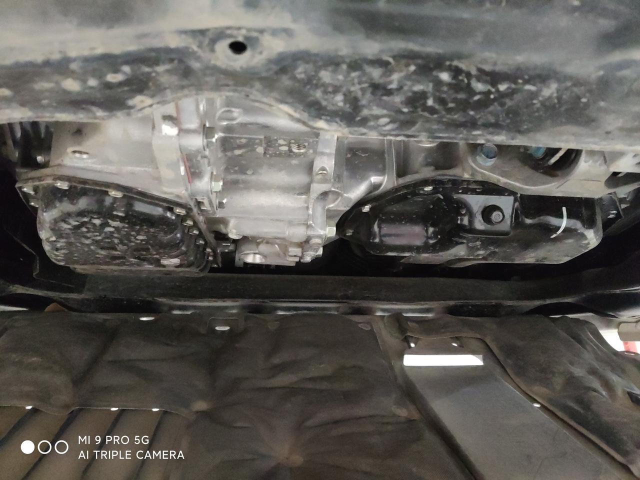 2020款天籁2.0l     天窗开到三分之一    或者全部打开    跑赖路20麦到40    上4s店检查4s店