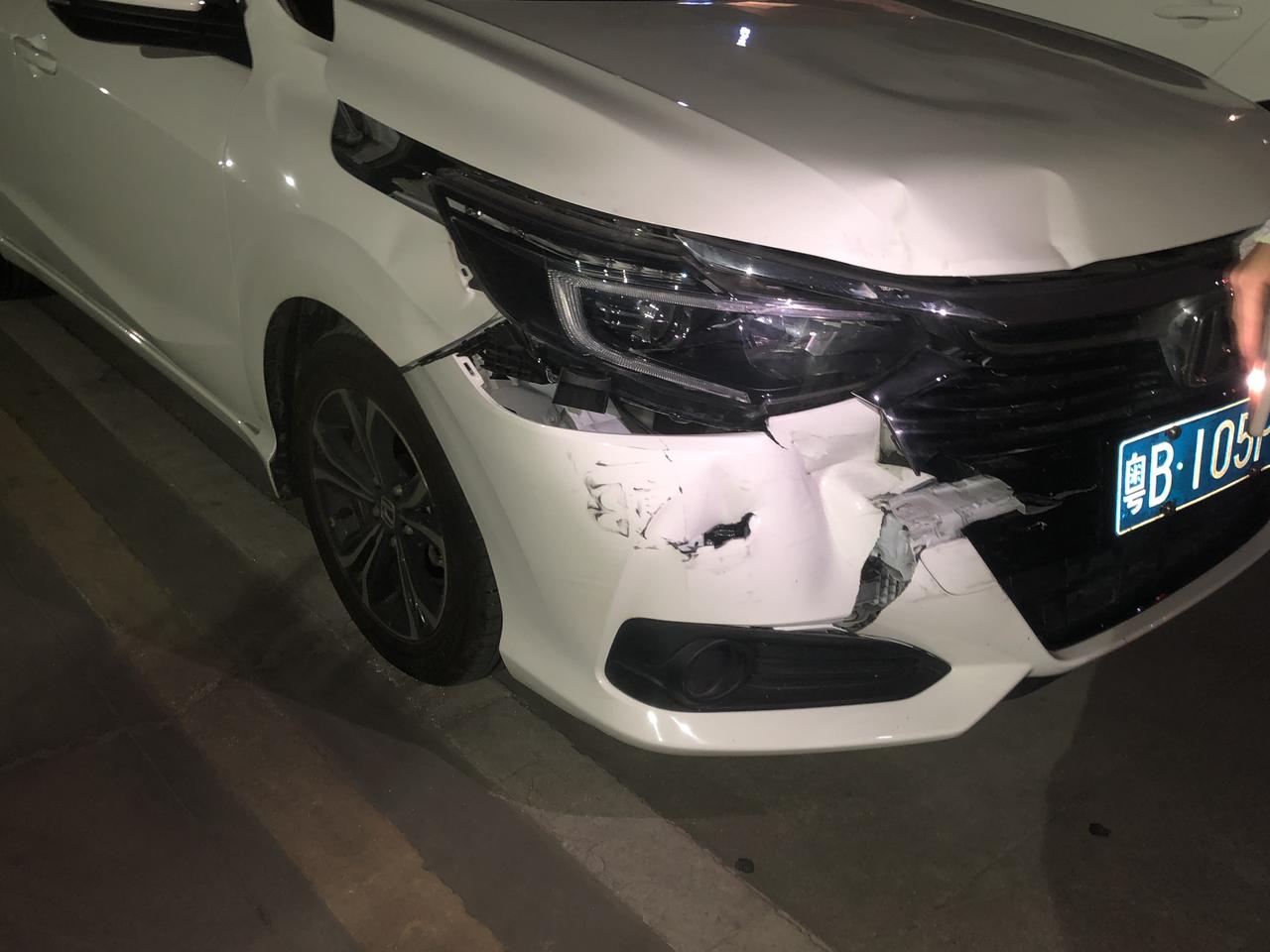 大佬们， 租的车， 十万块的1.0t 本田凌派，这个维修大概多少钱？ 我怕租车公司乱要价，希望解答 谢谢各位大佬