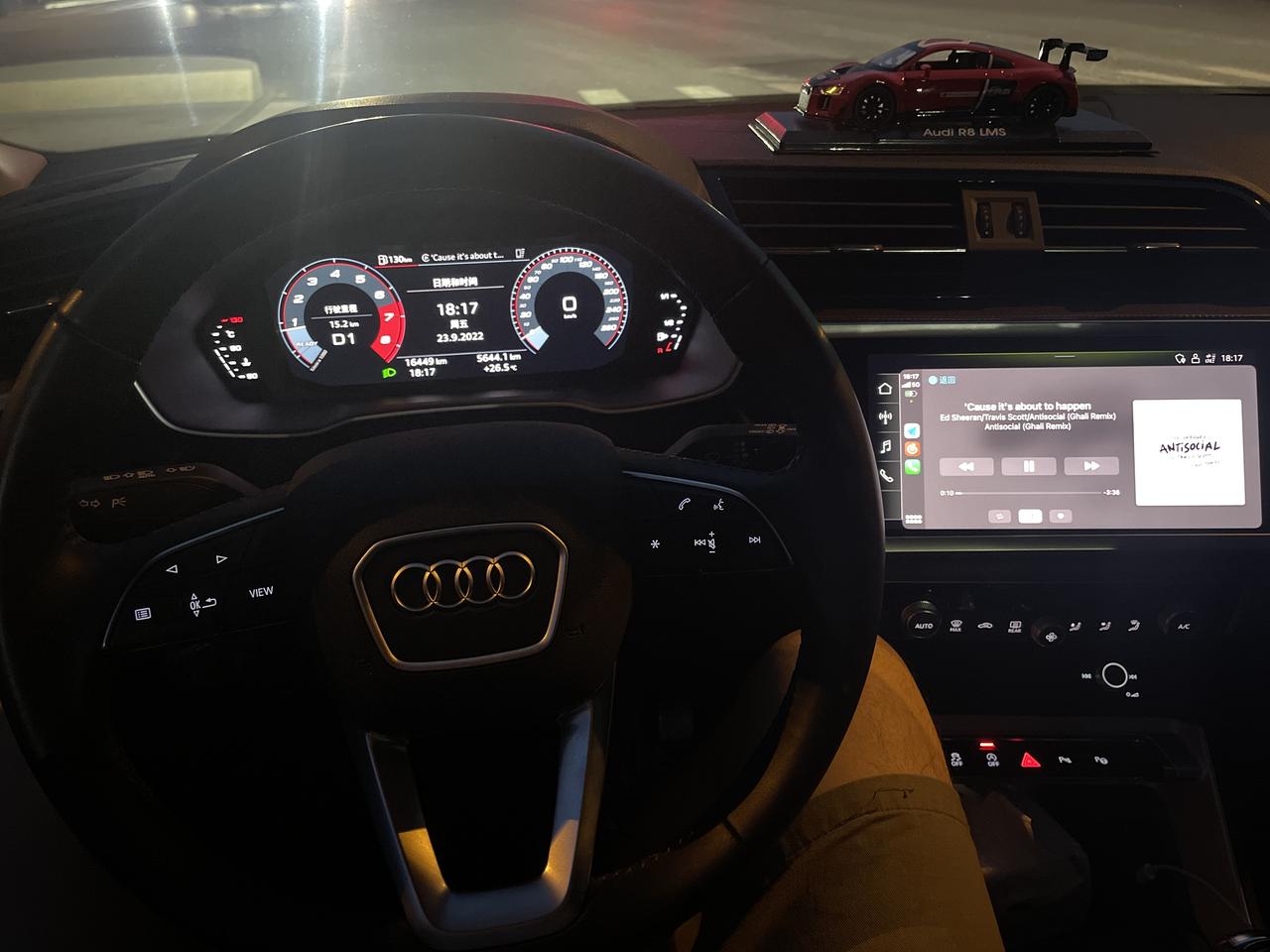 奥迪Q3 今年1月份提的22款的车，可是仪表是21款的，车架号也是21款的，怎么区分这是不是21款的车呀
