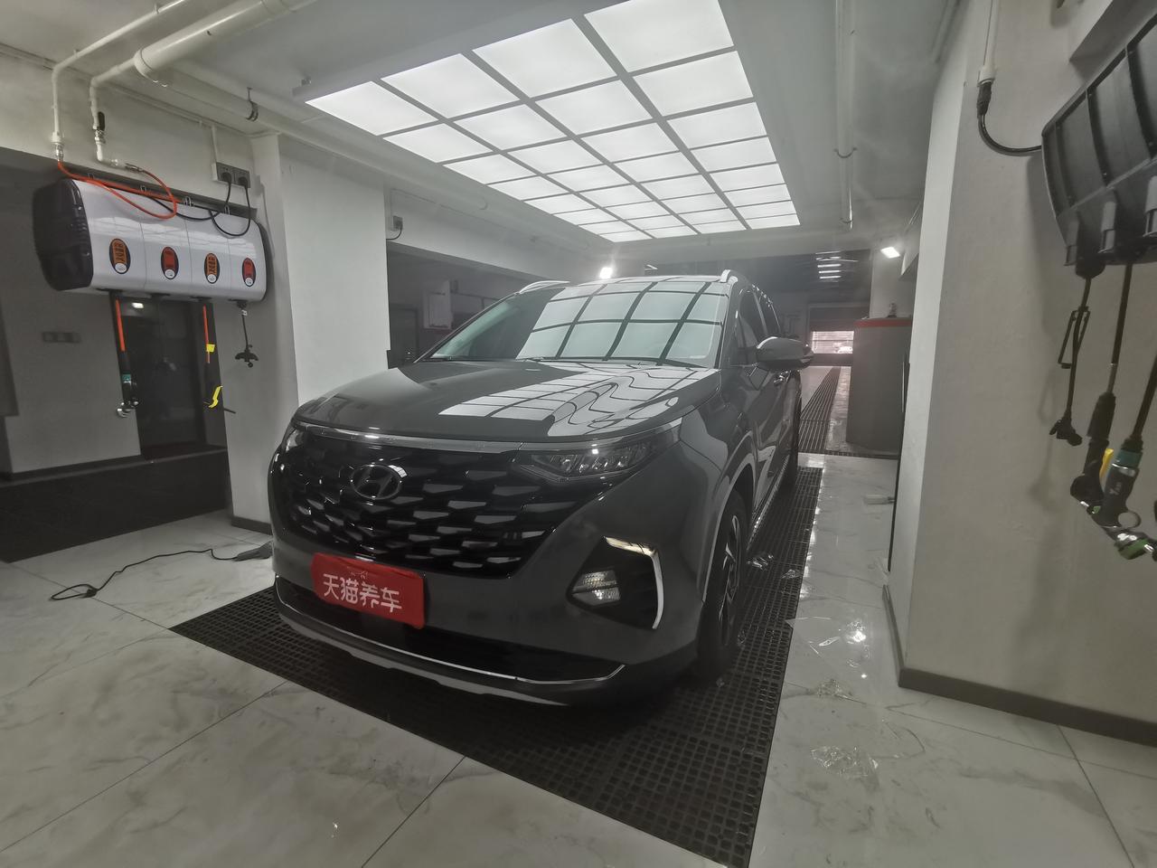 库斯途8AT是韩国派沃泰的么？