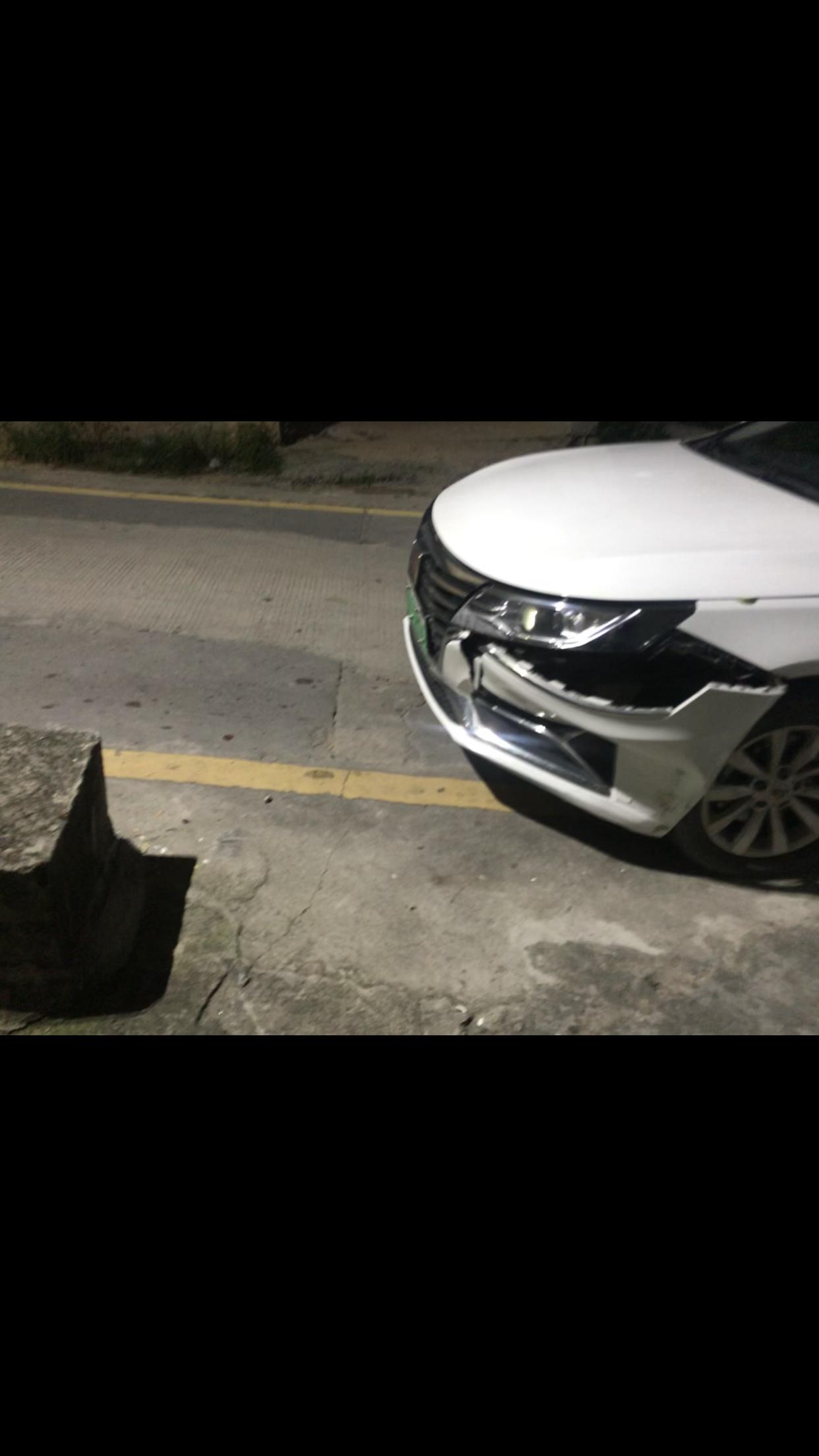 奥迪Q3 家人们开车怼到石堆上，自己去维修需要多少钱