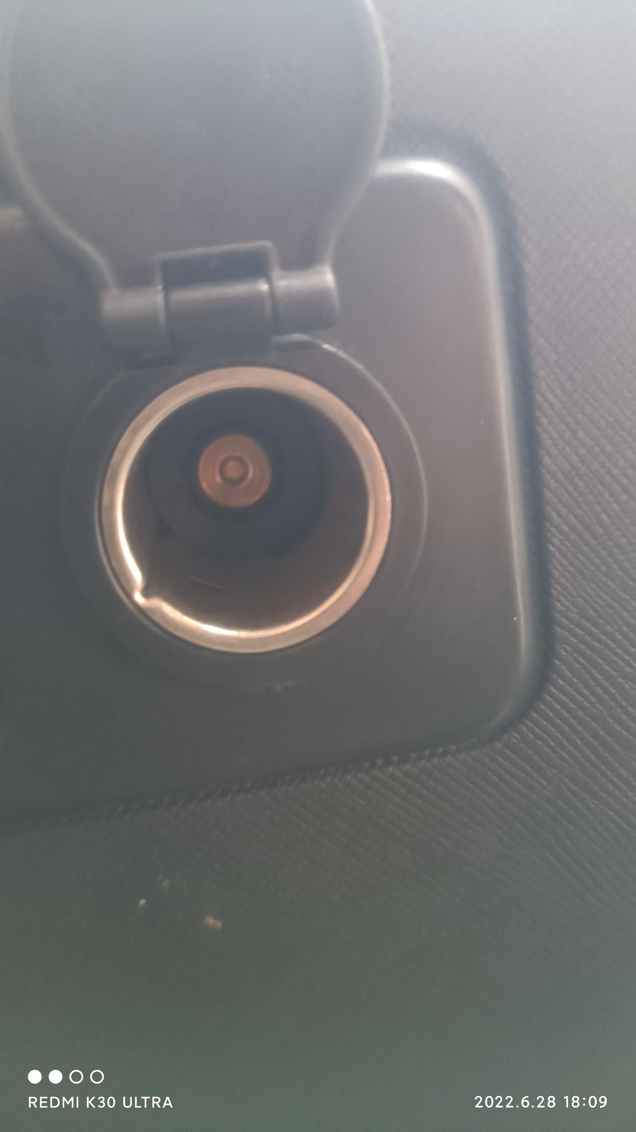 奥迪Q3 问一下Q3的12V接口功率多少瓦，能不能直接用点烟器用着怎么样