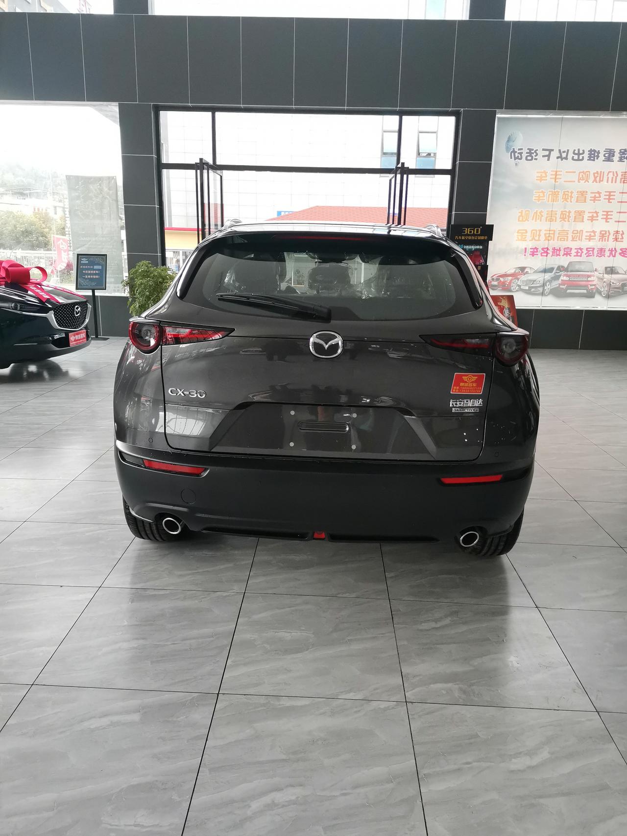马自达CX-30 等了一个多月的CX-30耀悦铂钢灰终于到了，准备明天提车