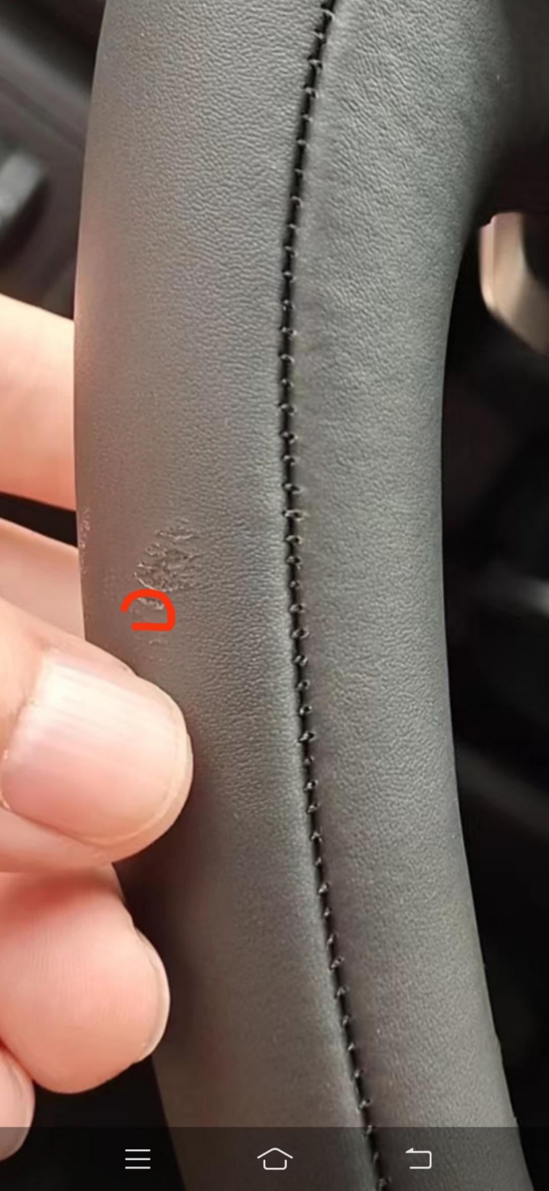 奇瑞瑞虎8 兄弟们，你们提车前有没有去验车的，如果是新车，有没有发现有瑕疵的呢？想问一下，一台新车，像下图这种情况，能不