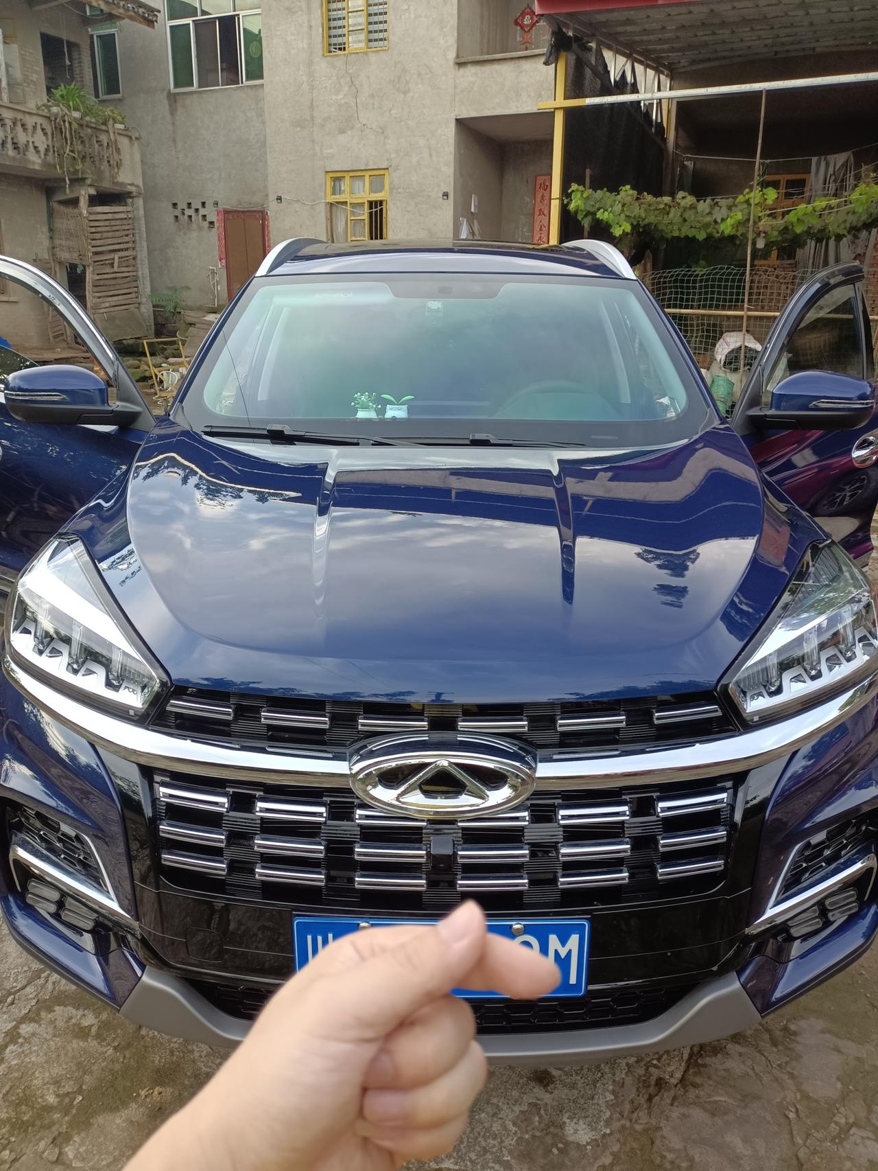 奇瑞瑞虎8 多久洗一次车，大哥些？回乡下洗车，自己打蜡抛光 他不香吗？就是有点费时间，花了3个小时才搞归一，水不要钱，蜡
