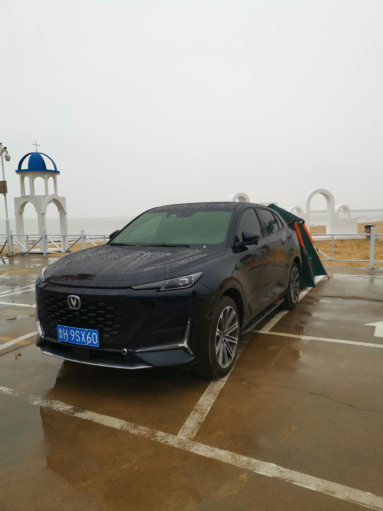 长安UNI-K 把二代CS75配置堆的这么高，让我们这些买UNI-K的老车主情何以堪，真不知道K在长安汽车家族中是什么地