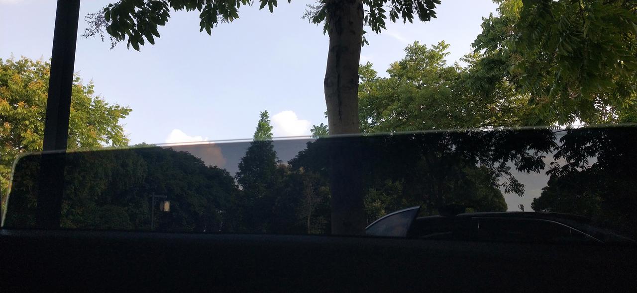 五菱五菱宏光S3 大家好我想问一下，新款五菱宏光s中间玻璃放不到底是什么情况，有车友知道的话可以告诉我一下谢谢