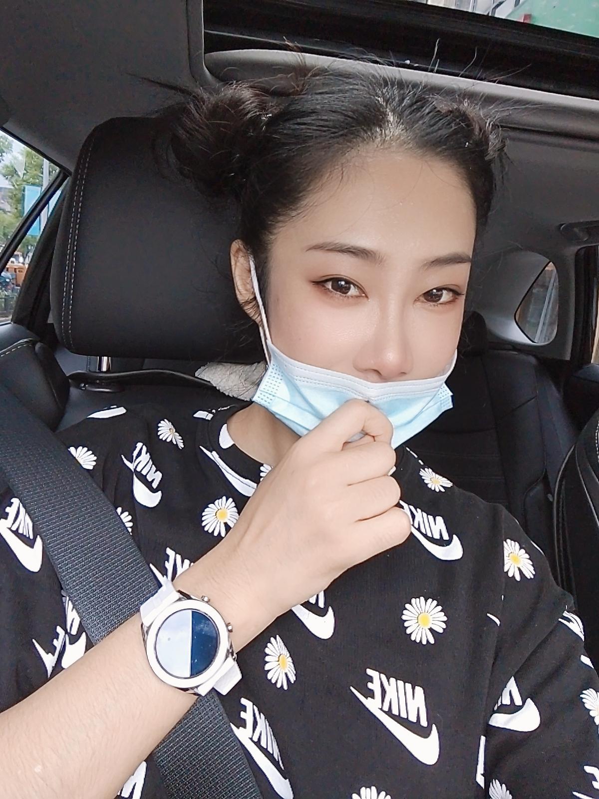丰田威兰达 弱弱地问一下，你们油耗多少？看大家说加满一箱油续航都比我的多，我加满3箱油才跑了2000公里！是我太弱了么？