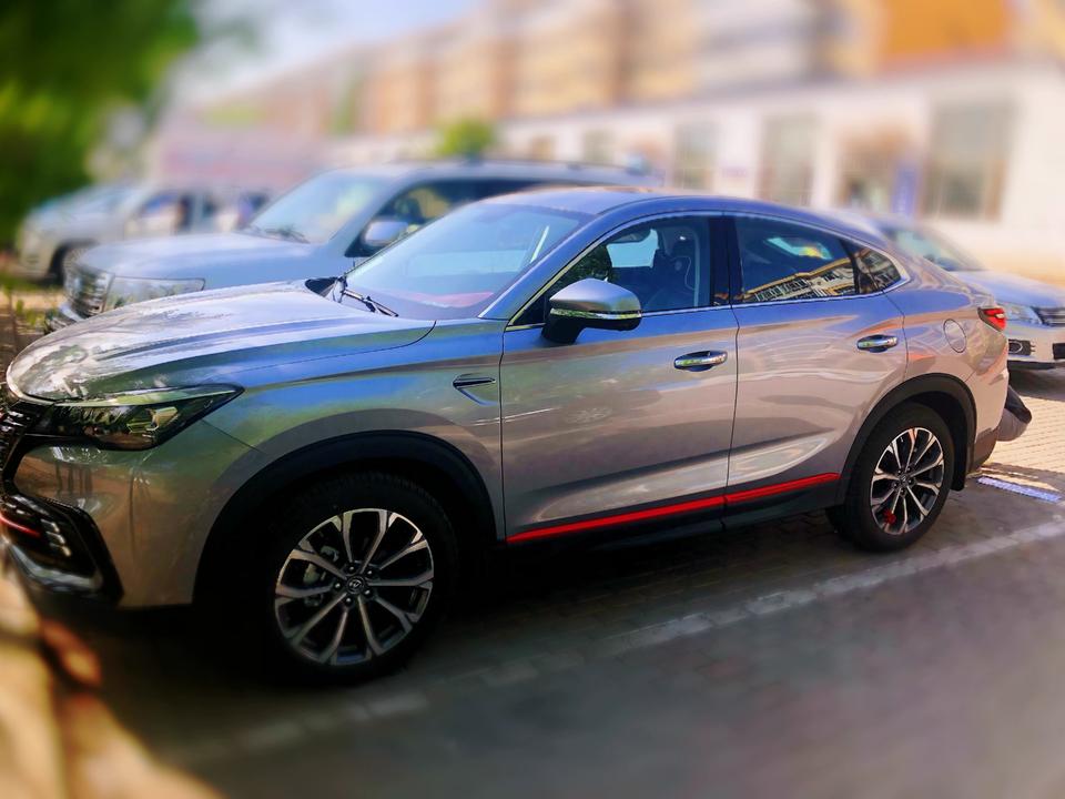 长安CS85 COUPE 21款1.5豪华的，内置行车记录仪里面的视频怎么导出来啊？，还就就是你们的车机能安装软件吗？