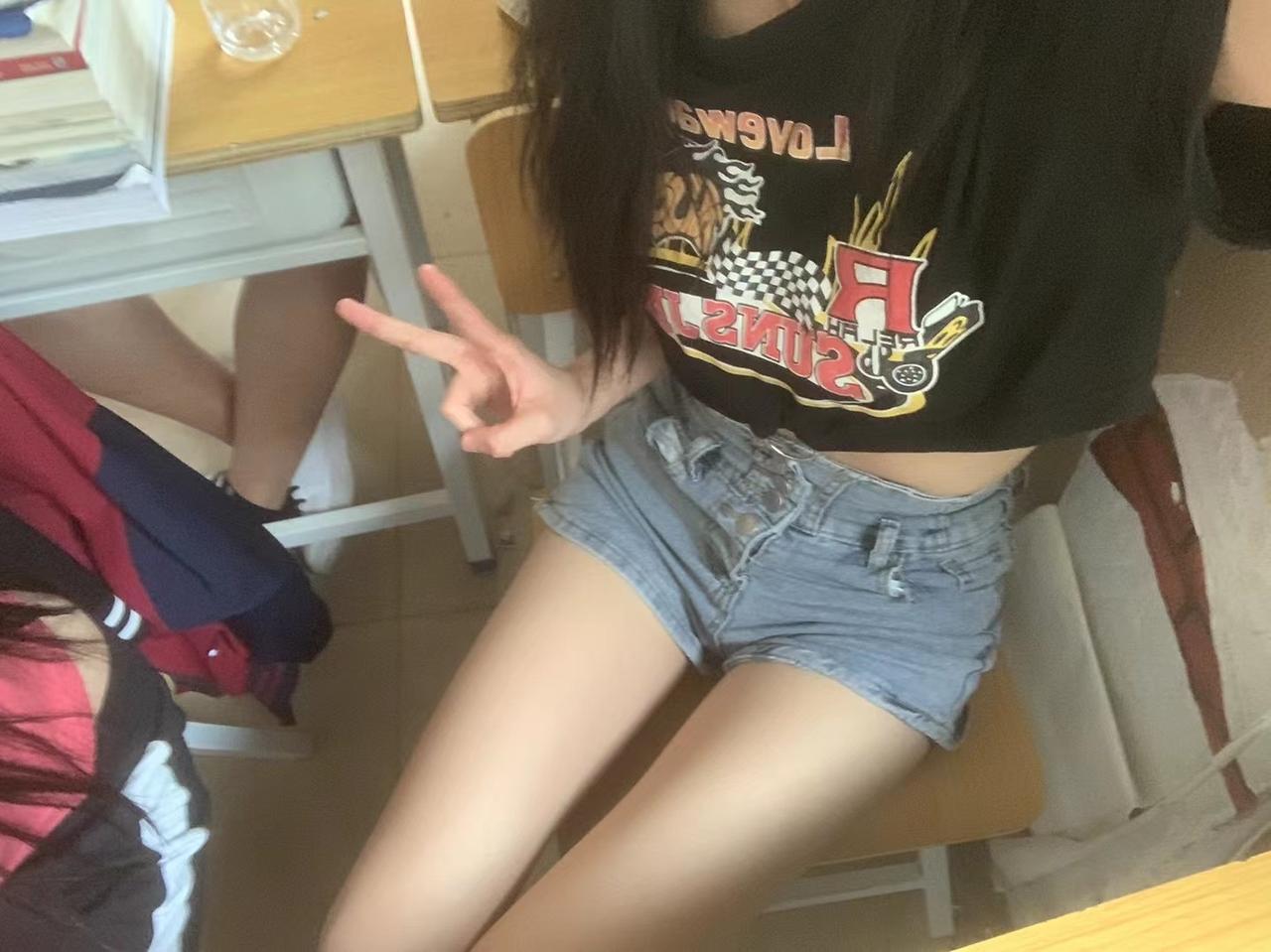 标致508L 22款508l，1年库存车，1.6驾趣，多少落地入手合适？