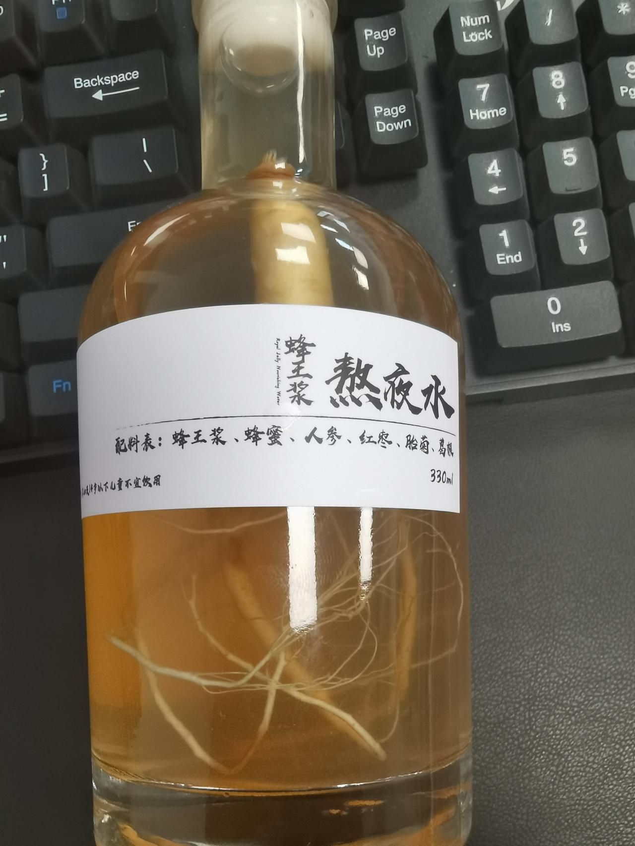 宝马3系 真的诡异，6.20有车架号，6.25下线。然后就是厂家不发货，一直在库。4s店也多次发邮件催，就是各种不发车，