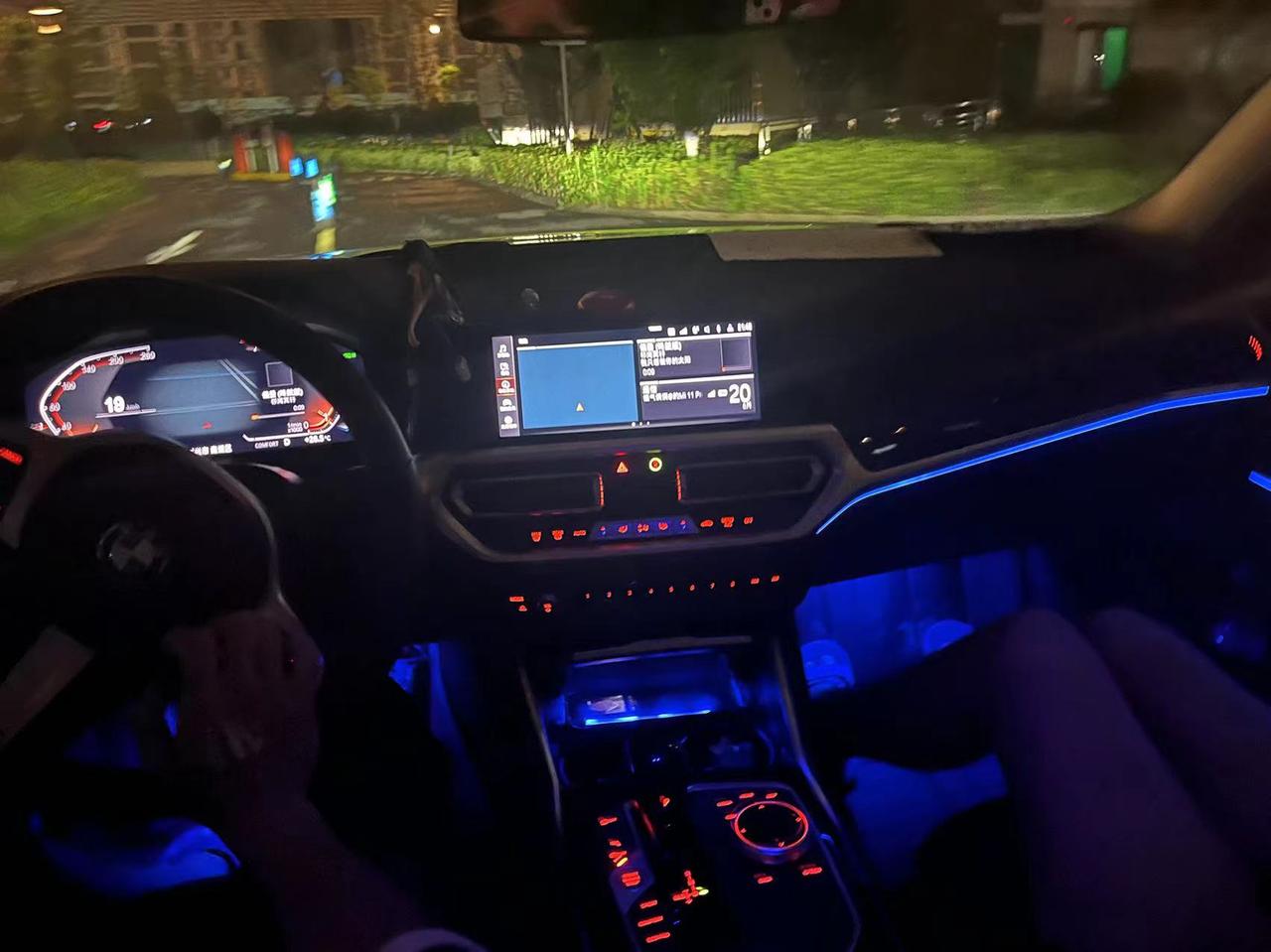 宝马3系 大佬们，运动模式和S挡有什么区别。感觉运动模式还没有S挡加速快。能不能帮小弟解释一下？