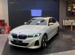 宝马i3 i3，model3，et5怎么选？主要是看i3和model3标续I3优点是做工，空间，隔音，id8，能用car