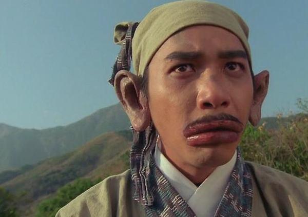 奥迪A4L 今天订车了，22款40豪华动感，落地32.3W。。。就送了贴膜脚垫是不是被坑了。。。。再问一下兄弟们提车有啥