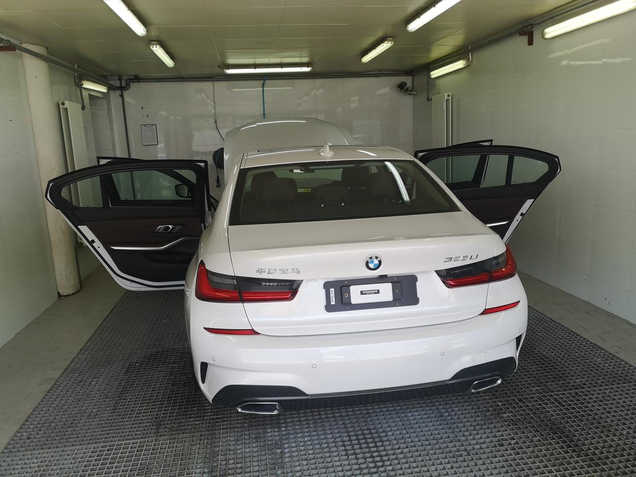 宝马3系 新三系行车4000公里，停车后底盘有嘀嗒嘀嗒滴水一样的声音，看车底又啥也没有？不知道大家遇到这样问题没有？
