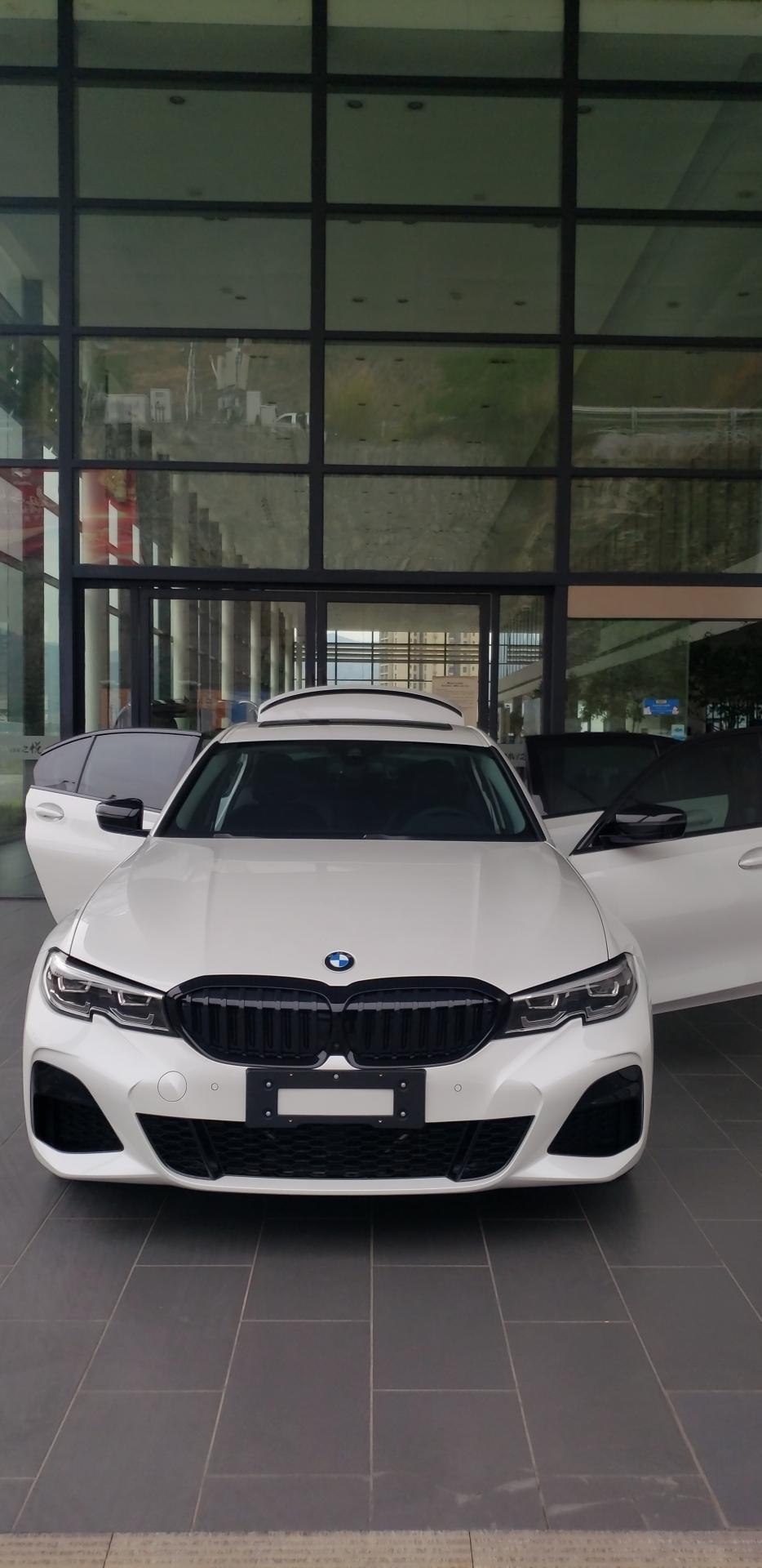 车友们，全新宝马3系325Li M 曜夜版 标配 能使用BMW云端互联吗？如何使用？都有什么功能？