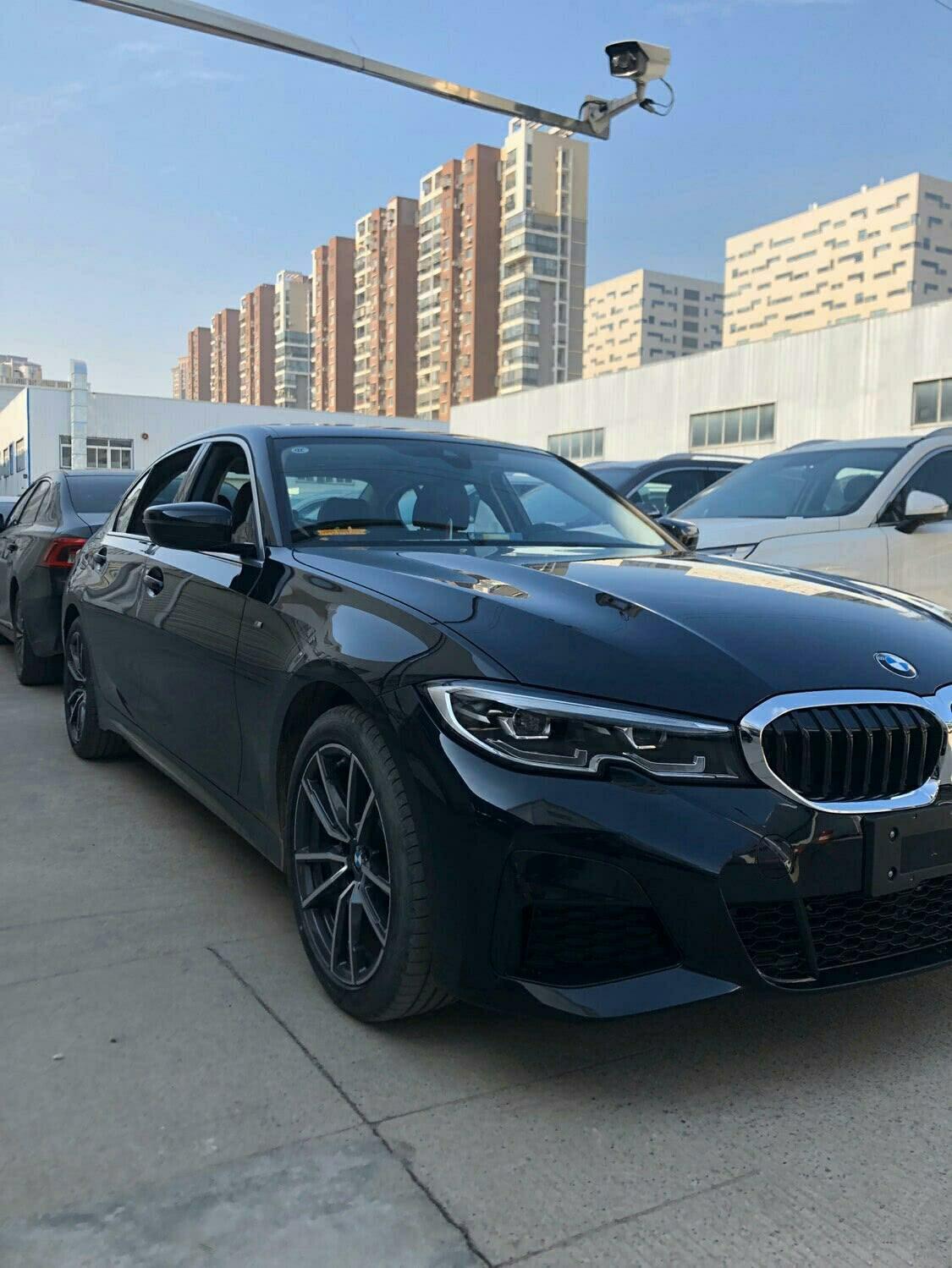 宝马3系 今年国庆刚订了宝马新3系325im，预计12月到，但是看了很多论坛说防爆胎，舒适性，静音性都不太好，最核心的是