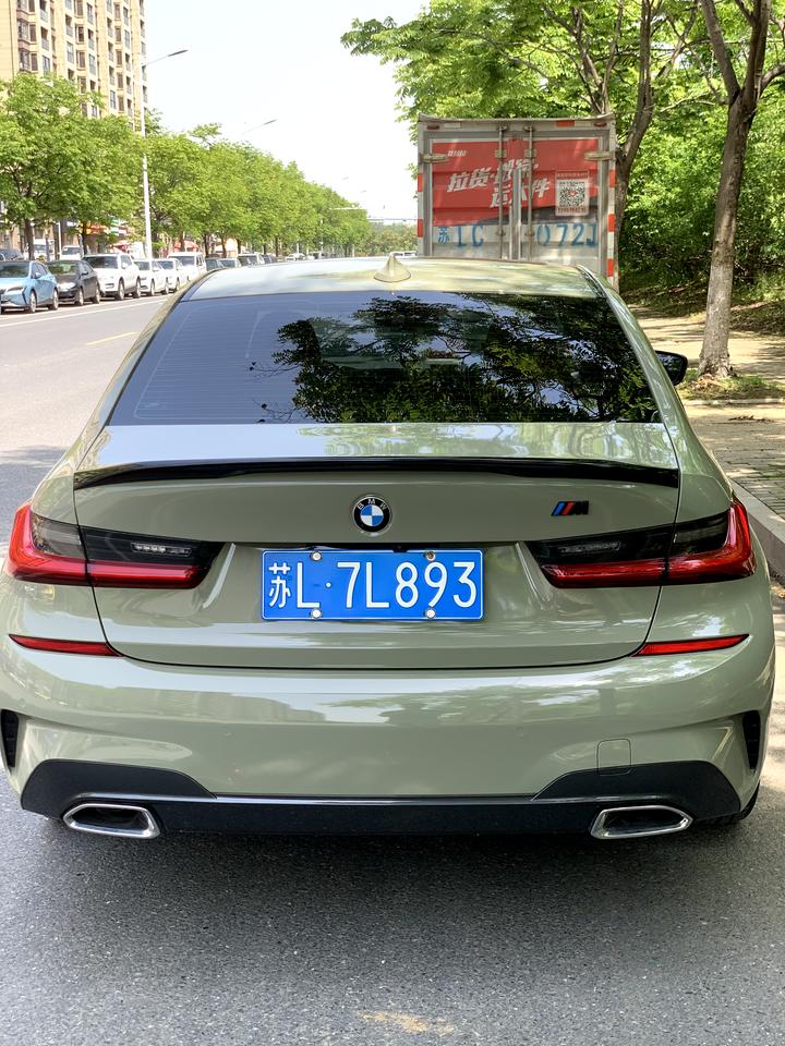 宝马3系 为啥我突然发现，在切换到N档和D档时，档把下面会发出声音，声音不大，需要仔细听。