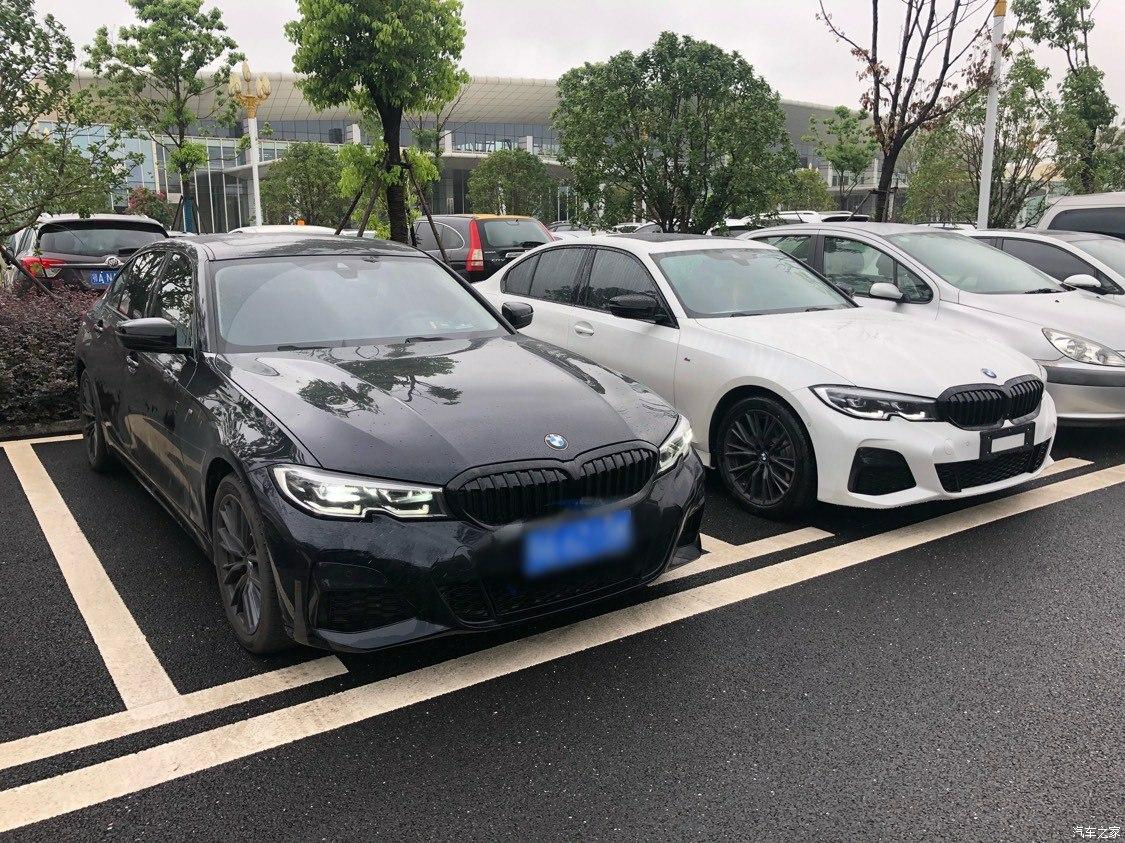 宝马3系 标轴耀夜，到底买哪个颜色好啊，好纠结啊，你们都提的什么颜色呢？开士米银，炭黑，白 ，波尔蒂芒蓝