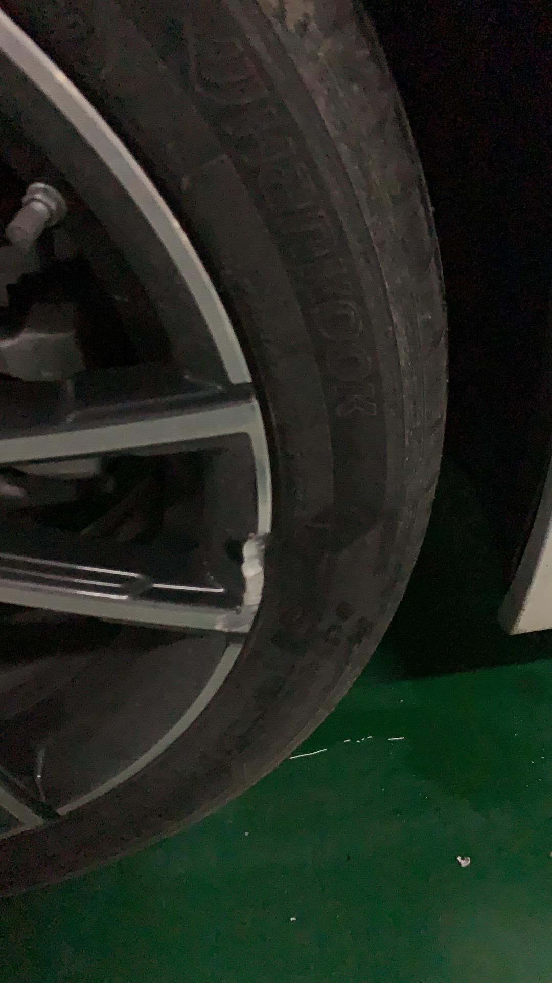 宝马3系 新车，轮毂磕了点，这用管不用？心疼
