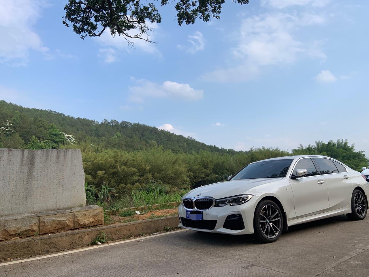 宝马3系 325li运动版 为什么我的没有自动泊车？不是说全系标配嘛？另外寻找梅州车友