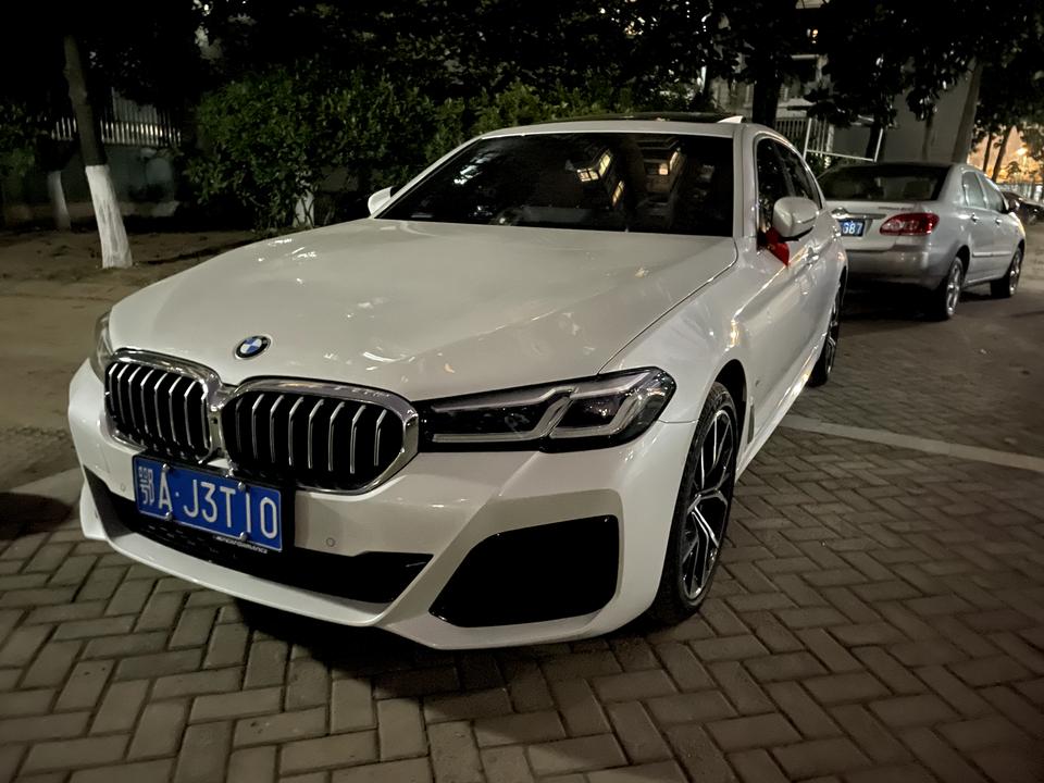 宝马5系 新提车的韭菜想问一下，4儿子店送的保养好不好啊？说新车4660 6次保养包含机油机滤工时送四轮定位