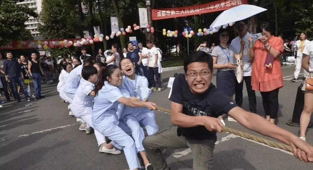宝马5系 不懂就问，问什么看车友群里提四驱的很少，是性价比不高吗？