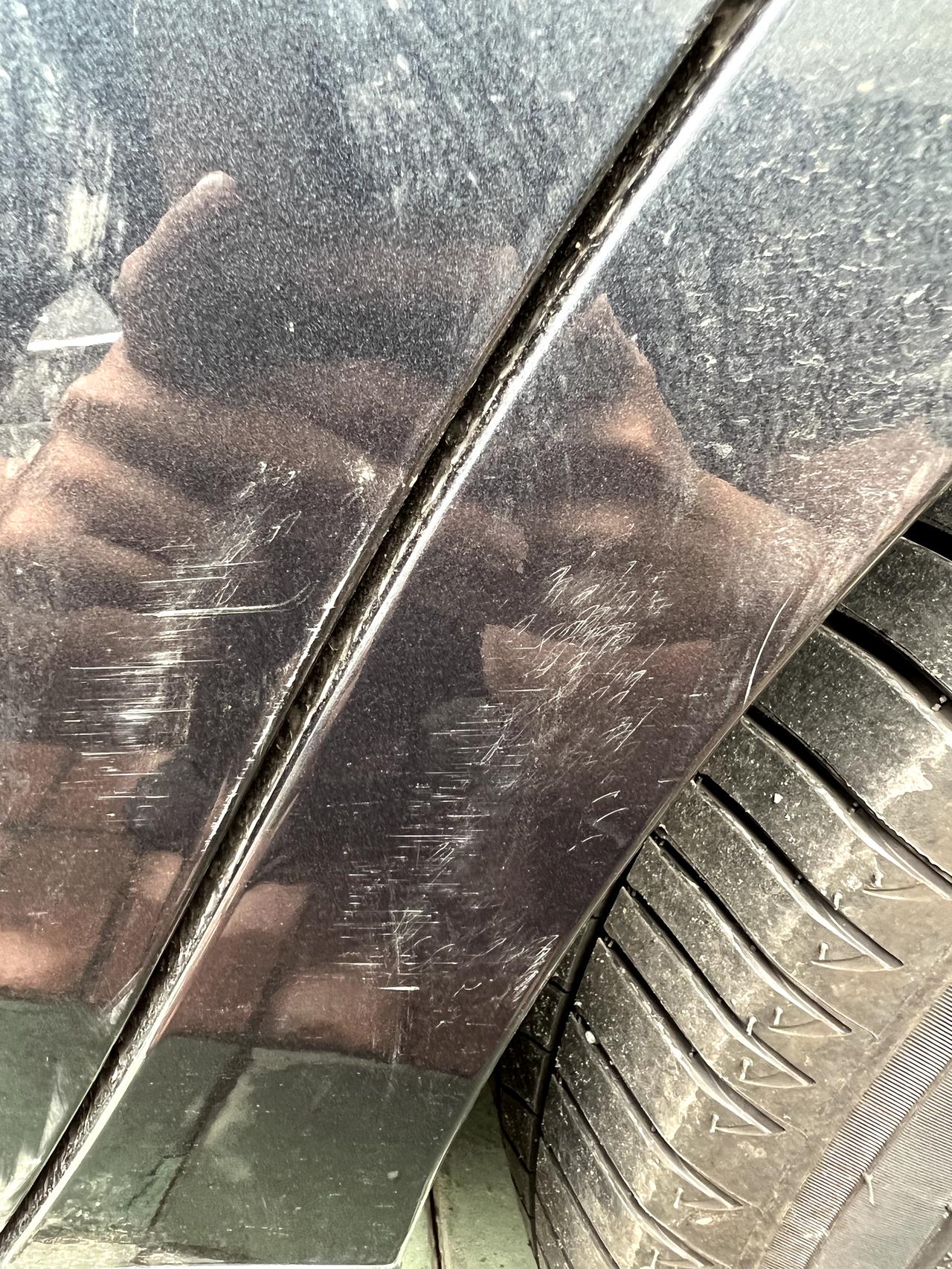 凯迪拉克CT5 老哥们 喜提新蹭 这种如果要补大概多少钱，等年底去弄弄