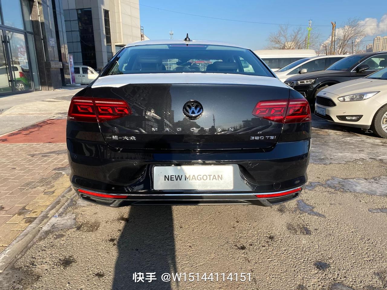 铁子们，迈腾380豪华版 有360环景影像嘛？