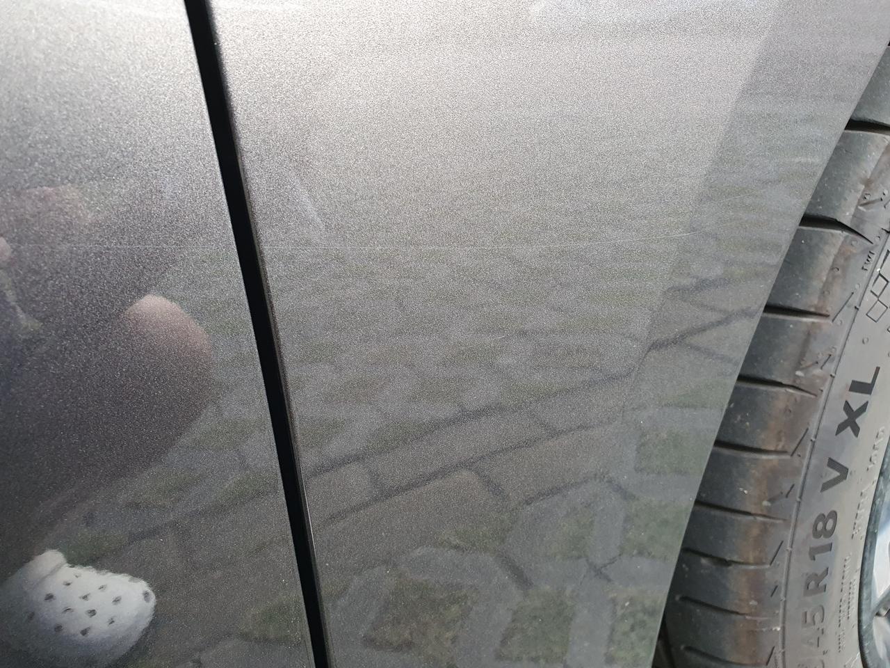 长安UNI-V 老哥们，这种划痕是怎么弄的都不知道，不仔细看看不出来，有必要修一下吗