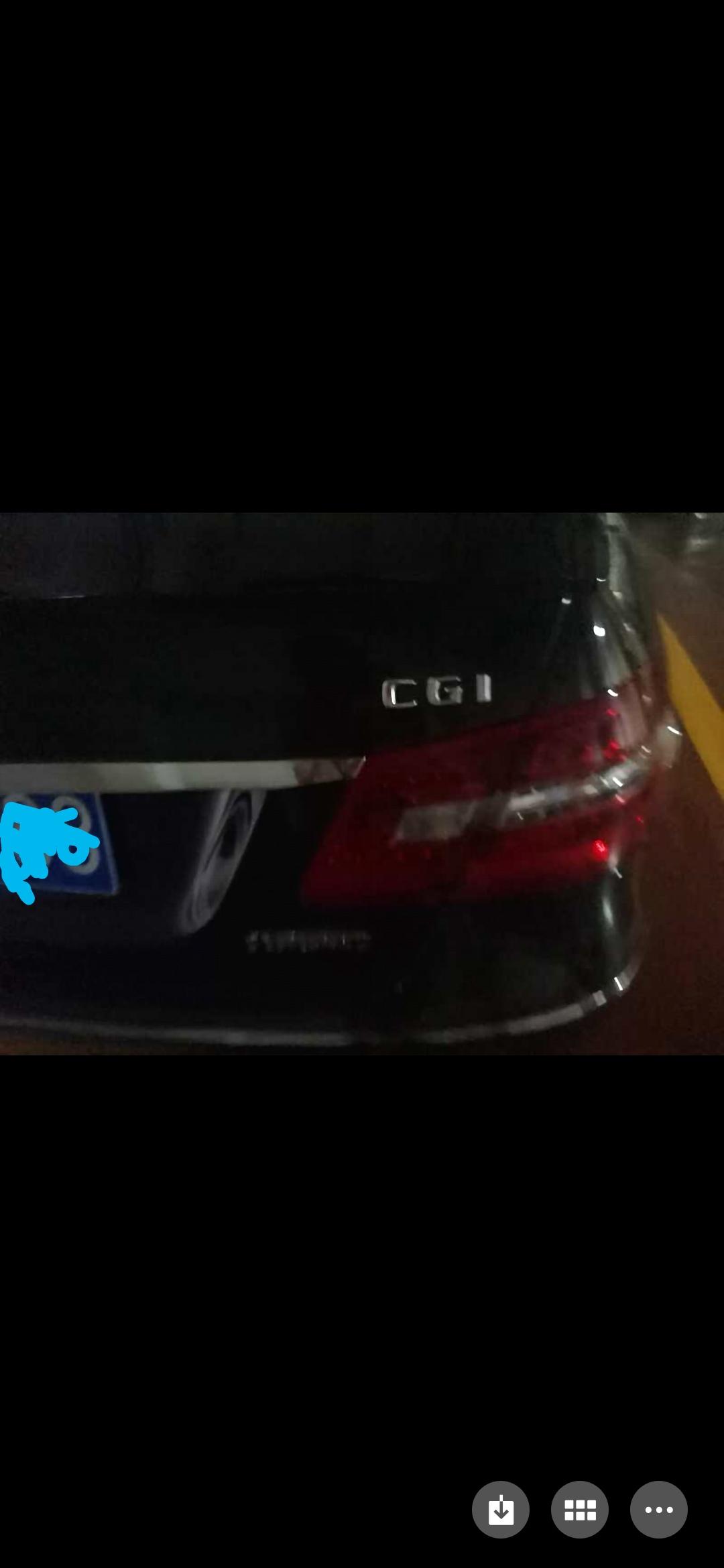 奔驰E级 请问各位大神，2010款奔驰E260L优雅型，车况熟人介绍真实，里程才3w多公里，无事故，外观良好，到现在值多