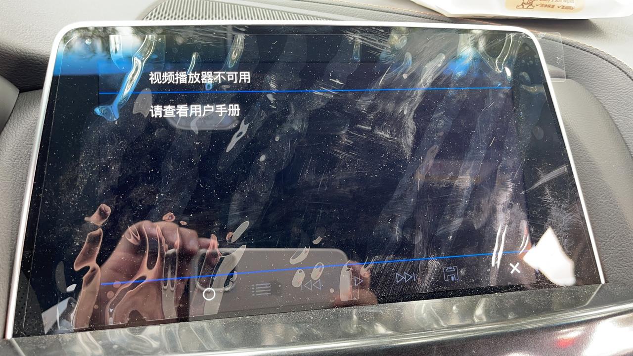 凯迪拉克CT5 铂金CT5自带的行车记录仪，用了128G的SD卡，刚开始车不识别，提示请插入SD卡，我把SD卡格式化成F