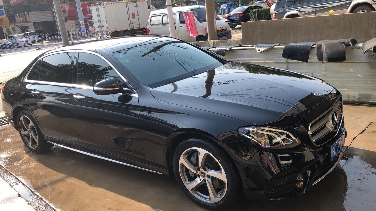 奔驰E级 e300大标改立标好看吗？