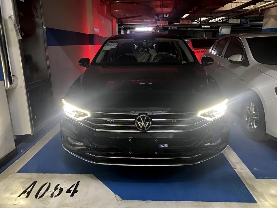 大众迈腾 330豪华能刷什么隐藏，大概多少钱？