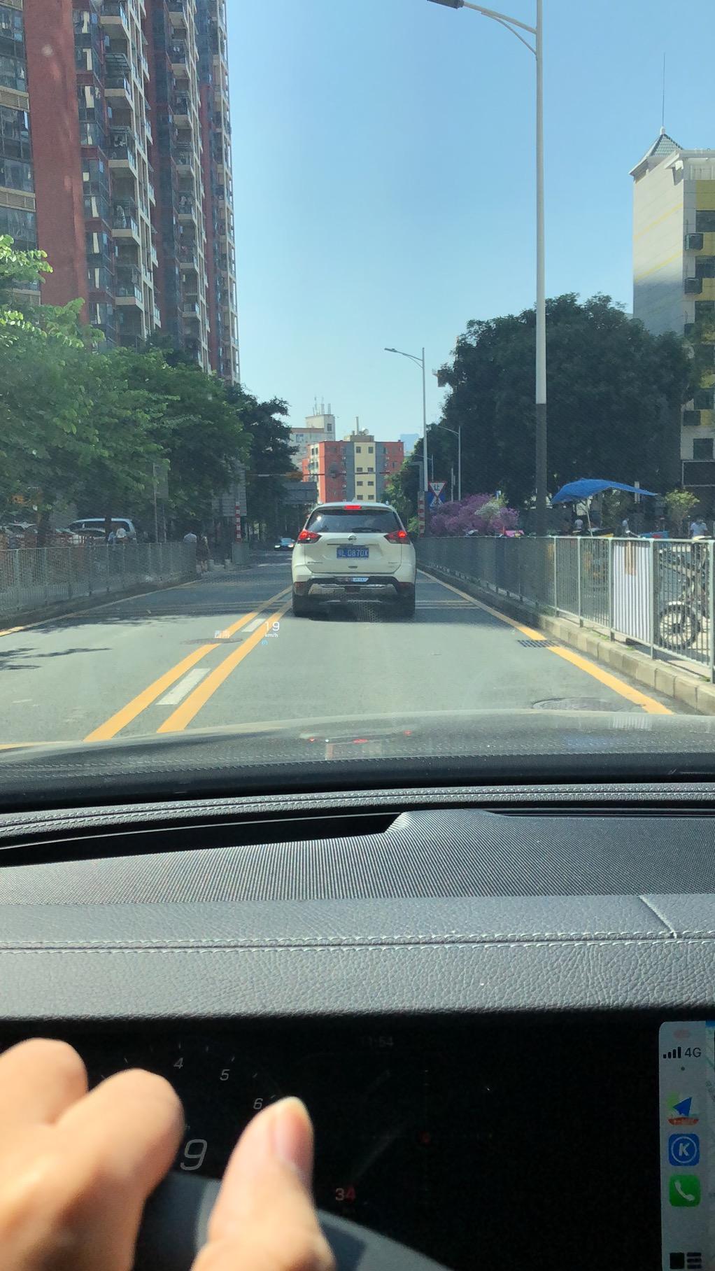 奔驰E级 请问奔驰e的手机导航可以投影到hud上吗？请求大神方案谢谢