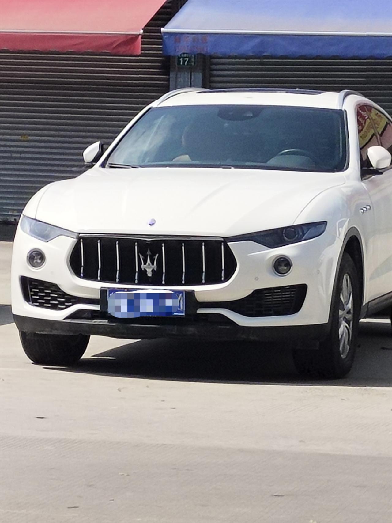 玛莎拉蒂Levante 莱万特在高速上路面不平时车身左右摇晃 换了前减震器没效果  哪位大神知道  求解