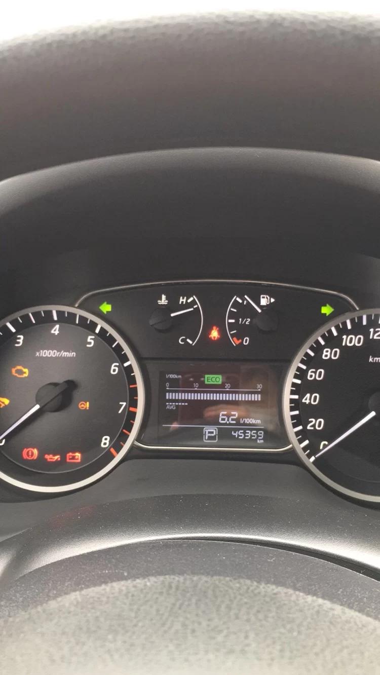 2016款轩逸有水温报警灯吗？堵车10分钟水温升高，不敢继续开，