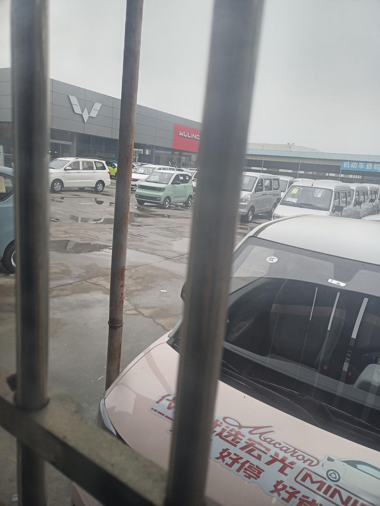 五菱五菱宏光MINIEV 提车了170需要检查车哪里呢求求大家了，农村人挣钱不容易，有需要提示的请回复了