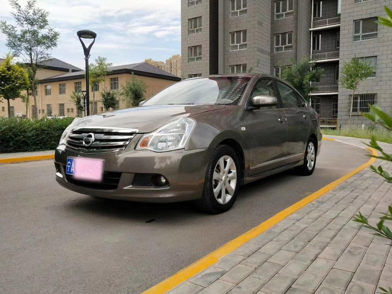 11年上户日产轩逸09款，2.0自动挡顶配，无钥匙进入，双电动座椅！车况良好，本地一手车现在值多少钱
