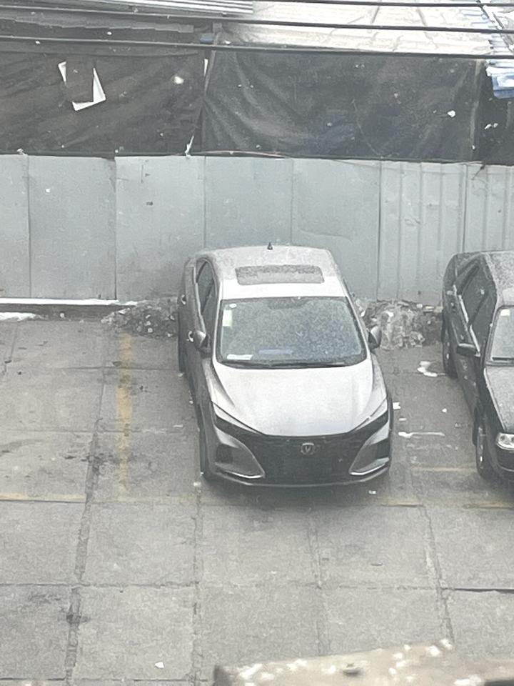 逸动尊贵怎么使用定速巡航？？？