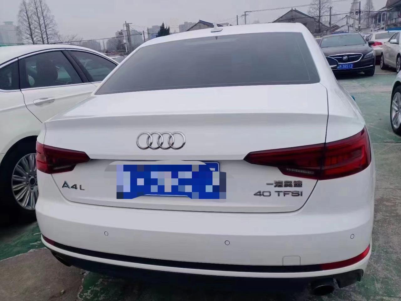 奥迪A4L 18款奥迪a4l高配的现在行情价多少五万多公里