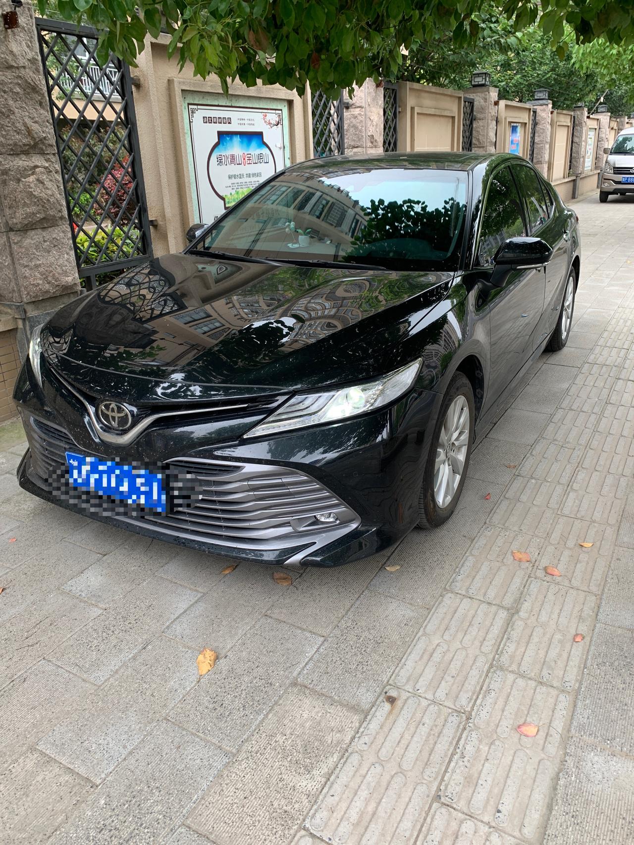 丰田凯美瑞 车友们，你们都是多少公里换一次机油，特别是一万公里以后