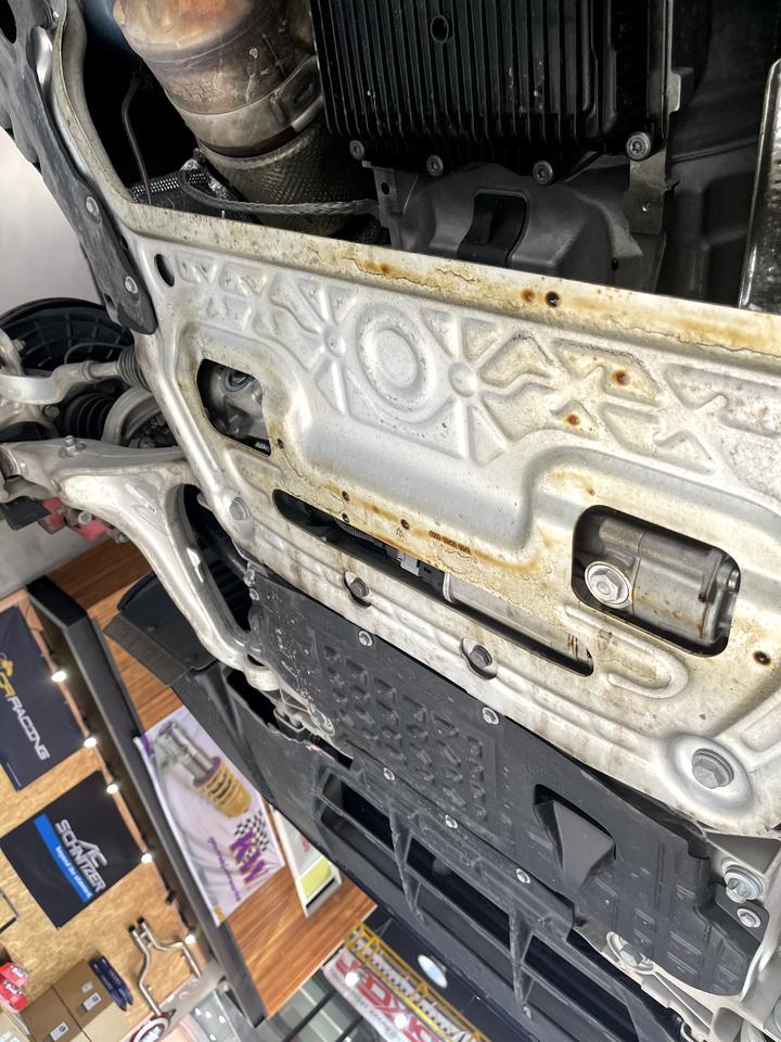 玛莎拉蒂Levante 9月底提的车  5000公里了  这什么情况