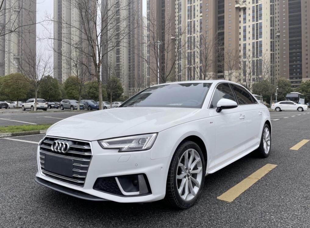 奥迪A4L 收一辆个人使用19款奥迪a4l进取或者19款奥迪a4L时尚收一辆个人一手户19时尚或者19进取  要白色  
