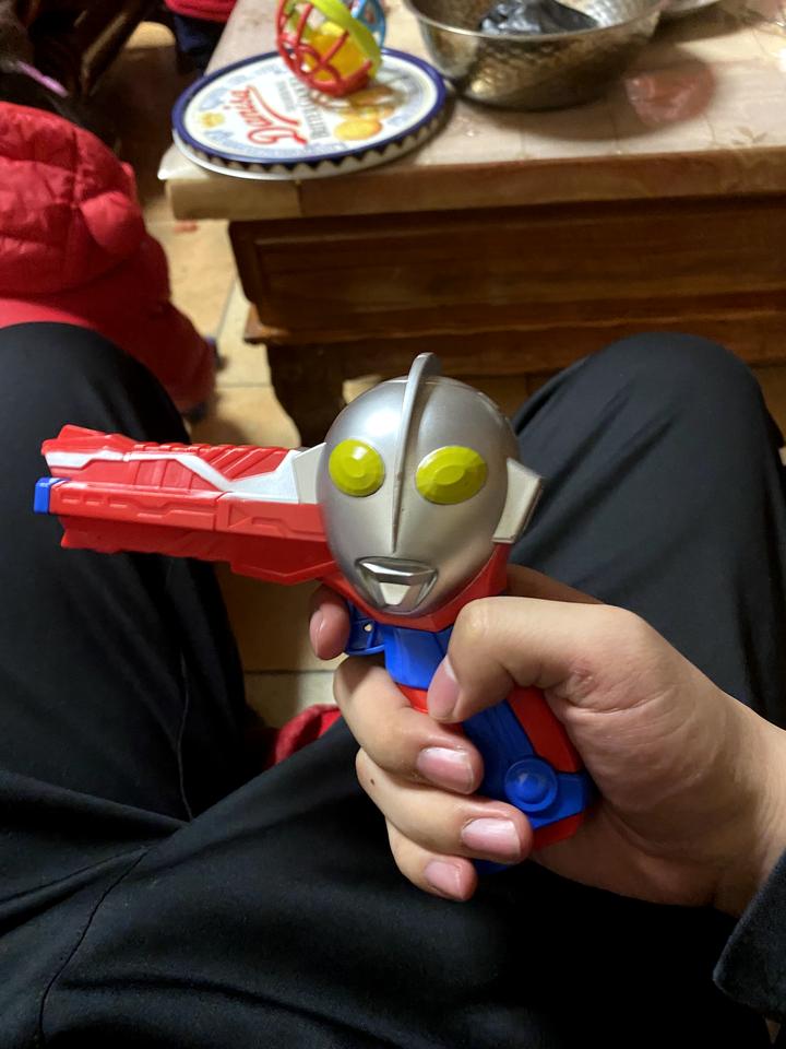 有没有白色轩逸车主把车顶贴黑色膜的，变成黑白双拼色的，有的话可以发几张图看看么