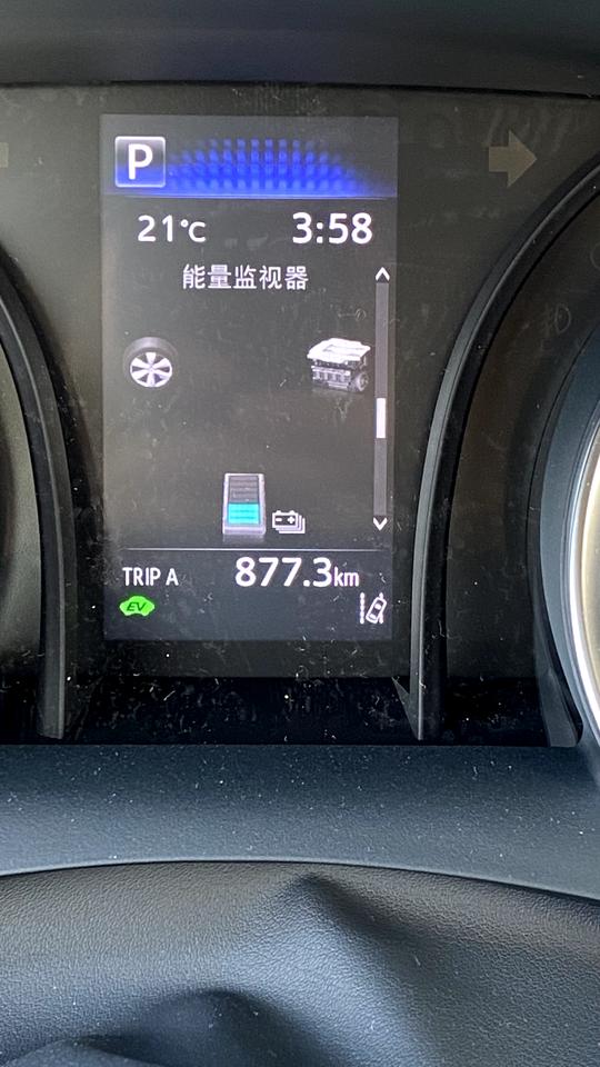 丰田凯美瑞 八代双擎，电池一直30%左右，从来没超过50%，ev模式也没法开启，正常吗？