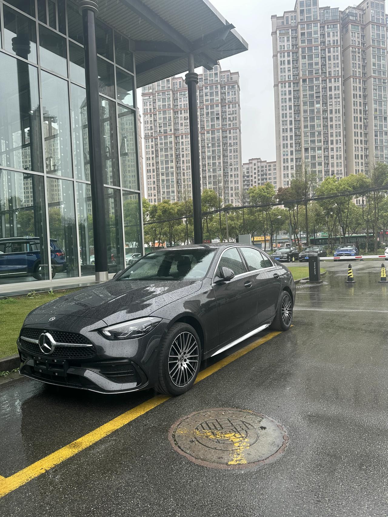 奔驰C级 兄弟们刚提车来个车友群呗