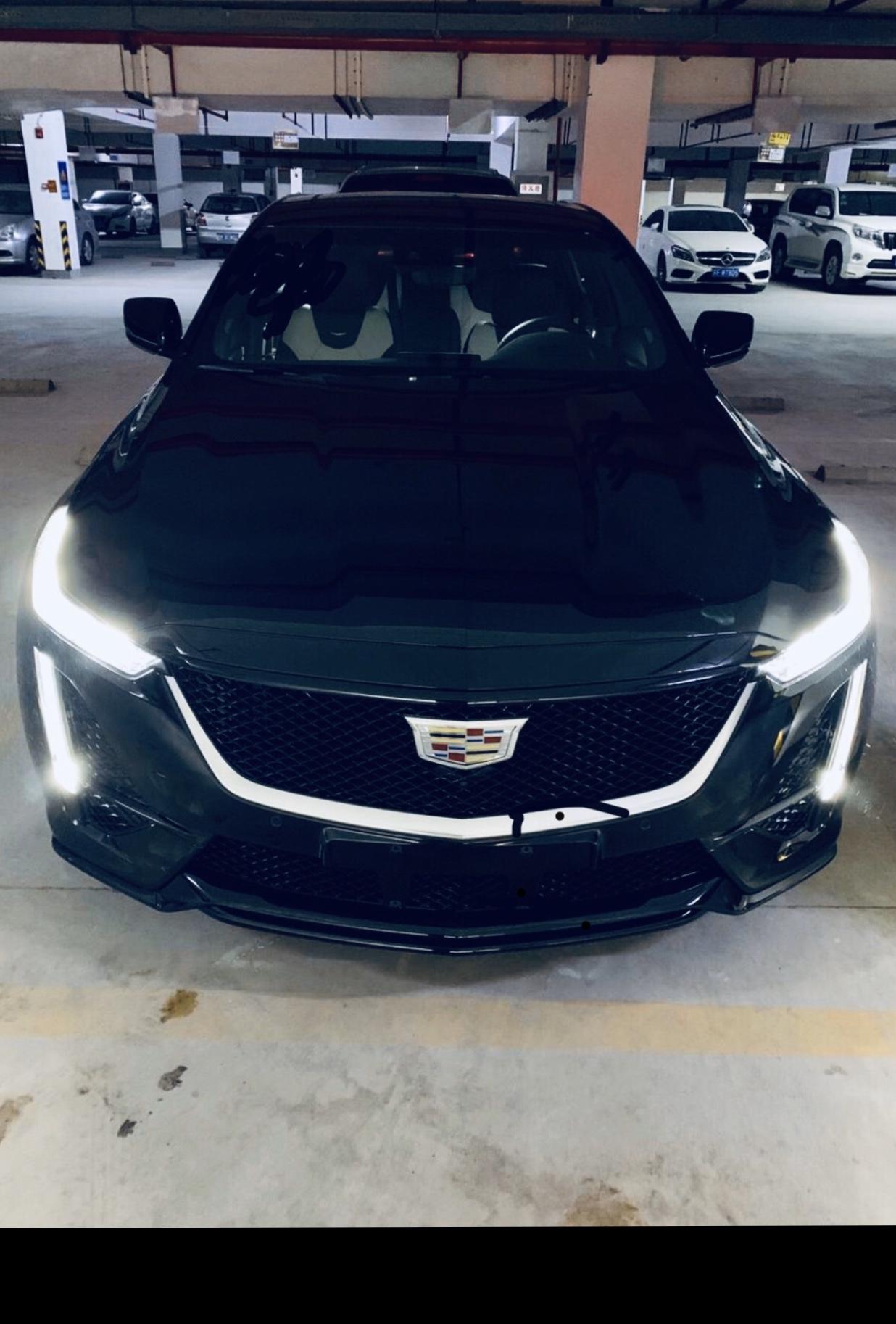 凯迪拉克CT5 XT4。和CT5都喜欢难选哦