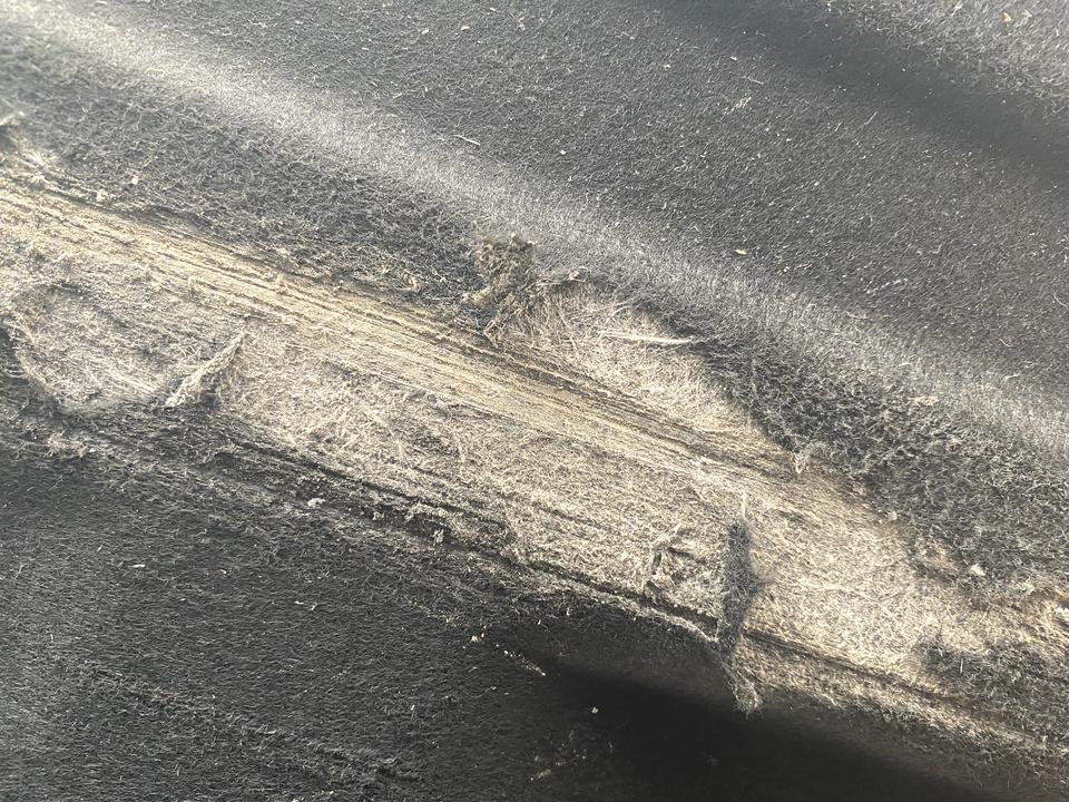 吉利星瑞 兄弟们 这底盘给摩擦到了 这样有没有问题啊 需要去检修吗